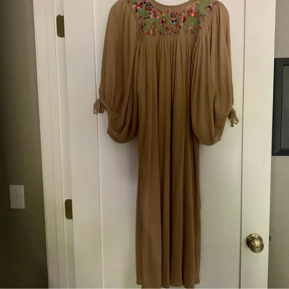 Christy Dawn XS/S embroidered dress with puff sleeves - Picture 5 of 5